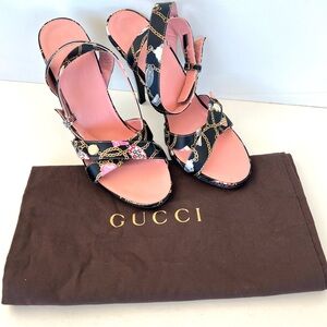 GUCCI Multicolor Chain Print Strap Wrap Ankle Open Toe Classy Sandals Heels Sz 8
